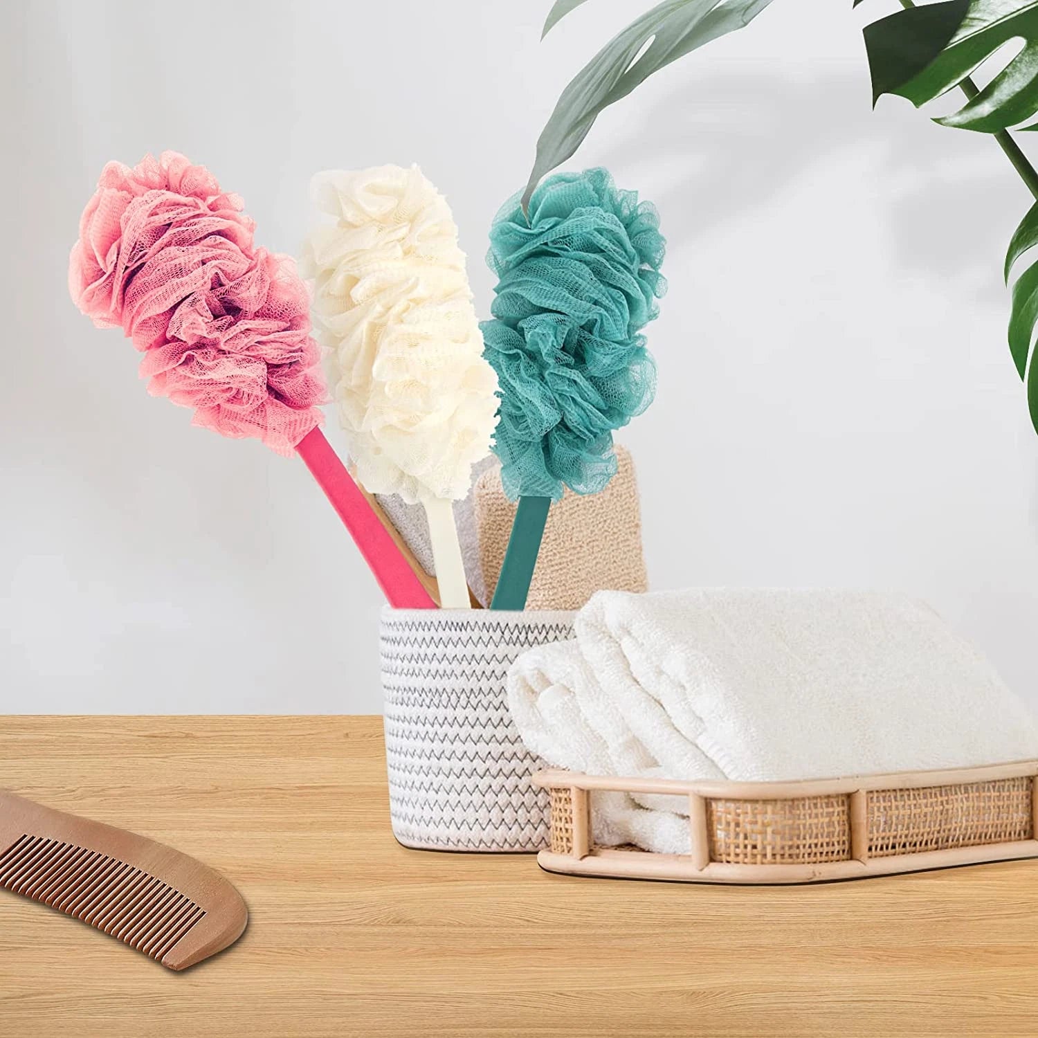 Back Scrubber for Shower, Loofah on a Stick as Shower Brush Exfoliating Bo